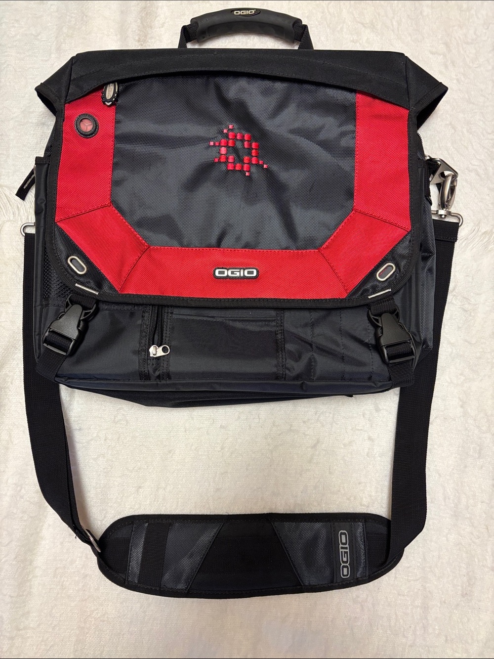 OGIO JACK PACK Black Messenger Laptop Travel Bag
